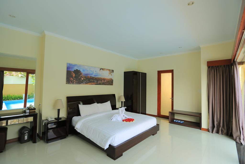 Putri Bali Villa Seminyak  Exterior photo