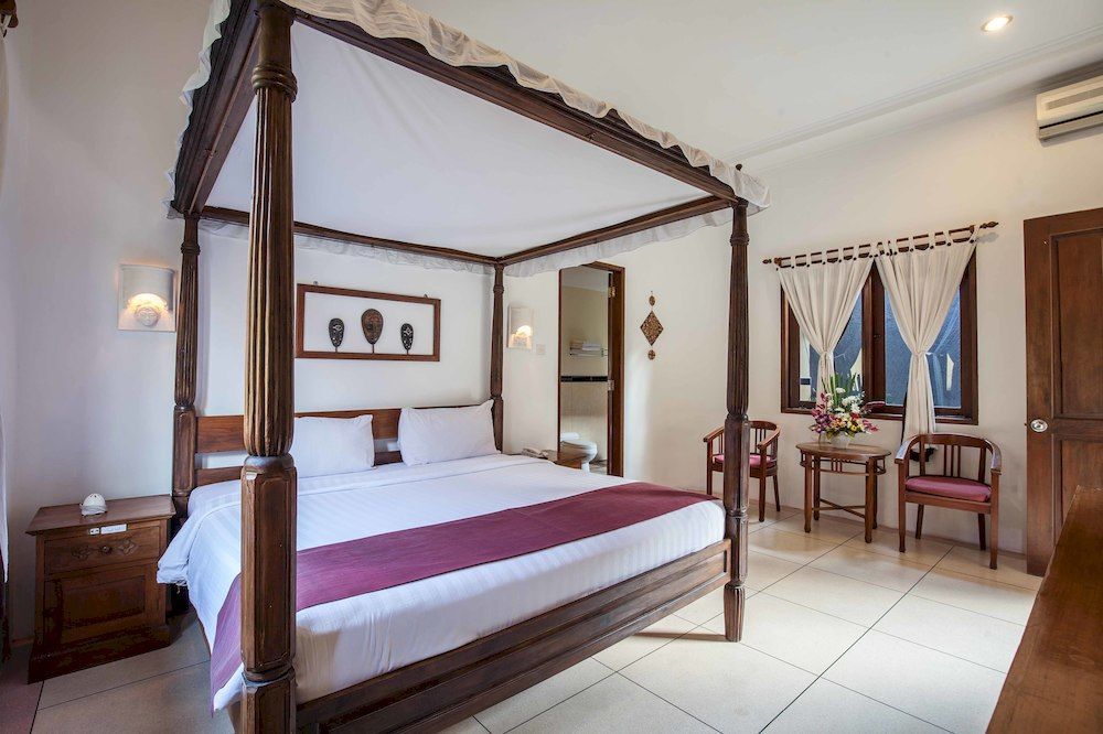 Putri Bali Villa Seminyak  Exterior photo